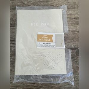 Horizon “Bee You” DIY Journal Stitching Bee SEE PACKAGING.